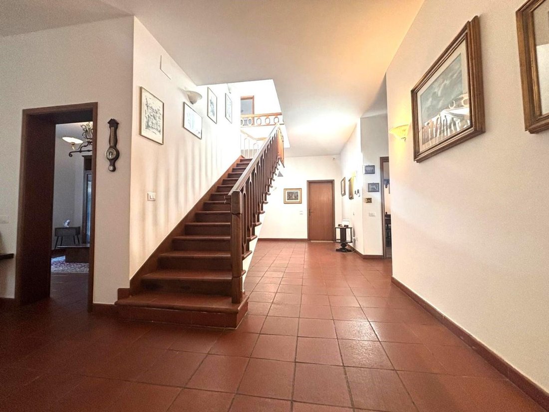 House in Villanuova, Empoli, Tuscany 4 - 15190377