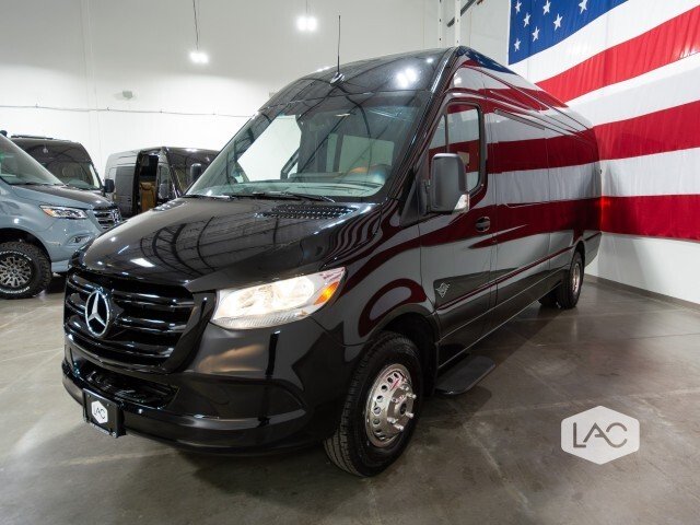 LA West Portal Coach in Scottsdale 5 - 15105373