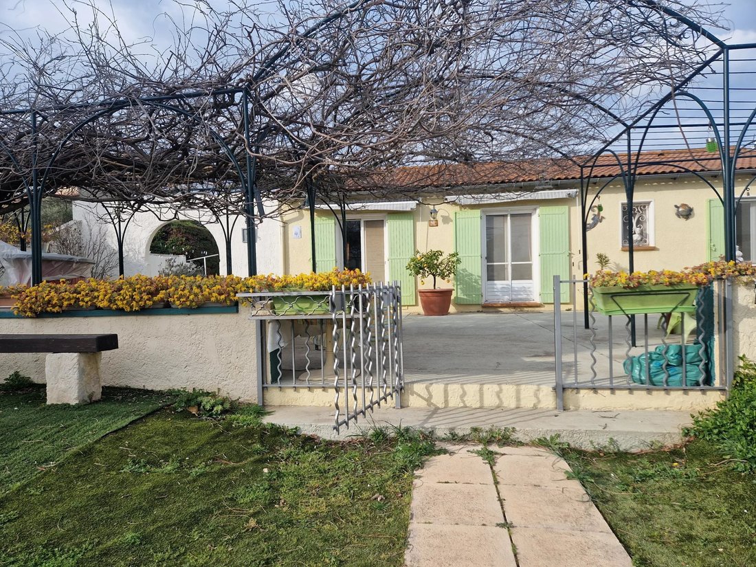 House in Arles, Provence-Alpes-Côte d'Azur, France 1 - 13953613