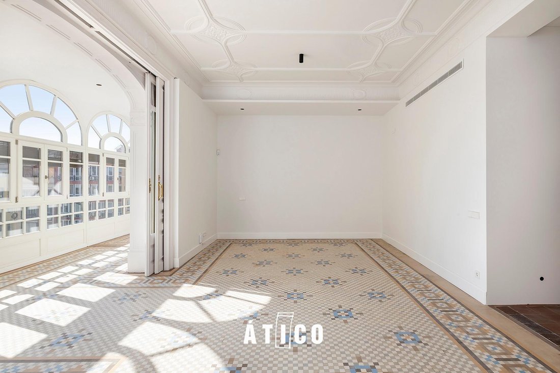 Penthouse in Eixample, Barcelona, Spain 2 - 15192455