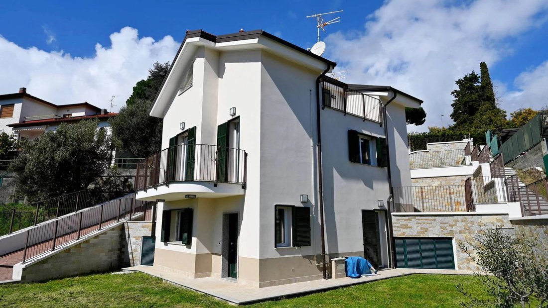 Villa in Albissola Marina, Liguria, Italy 1 - 14349629