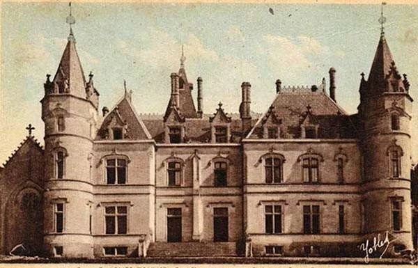 Castle in Saint Hilaire, Barbezieux-Saint-Hilaire, France 2 - 13228215