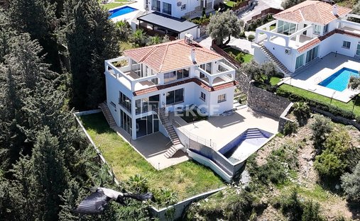 Villa in Girne, Cyprus 1