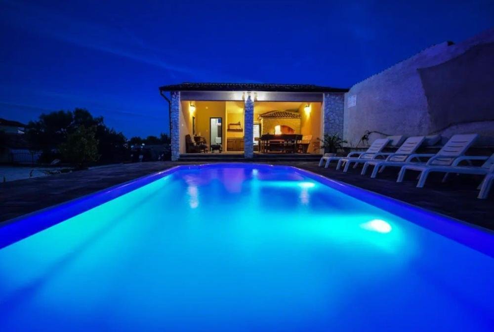 Villa in Vodice, Sibenik-Knin County, Croatia 2 - 12384872