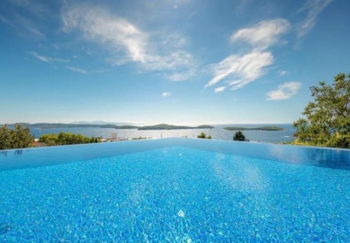 Villa in Velo Grablje, Split-Dalmatia County, Croatia 1 - 12341033