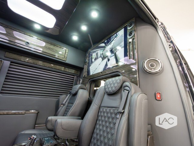 OGV Luxury Coach V-DRIVE in Scottsdale 4 - 15016146