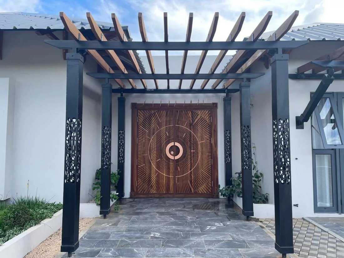 Villa in Black River, Rivière Noire District, Mauritius 2 - 14722280