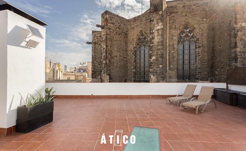 Penthouse in Ciutat Vella, Barcelona, Spain 1
