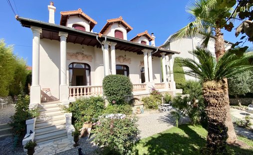 Estate in Petit-Juas, Cannes, France 1