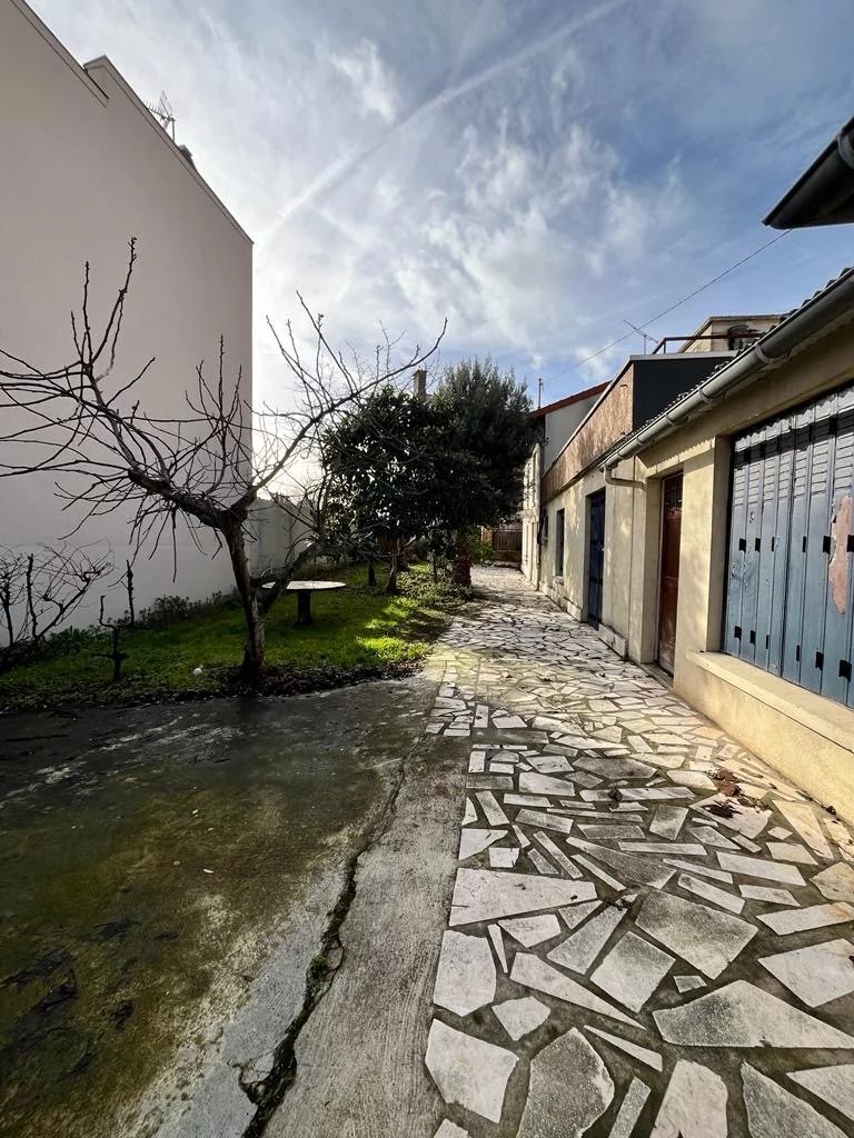 House in Centre Ville Est, Ivry-sur-Seine, France 2 - 13794526
