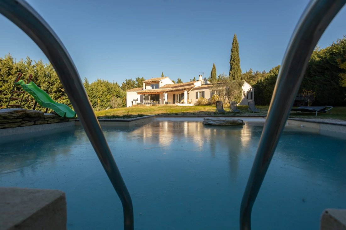 House in L'Isle-sur-la-Sorgue, Provence-Alpes-Côte d'Azur, France 1 - 13761041
