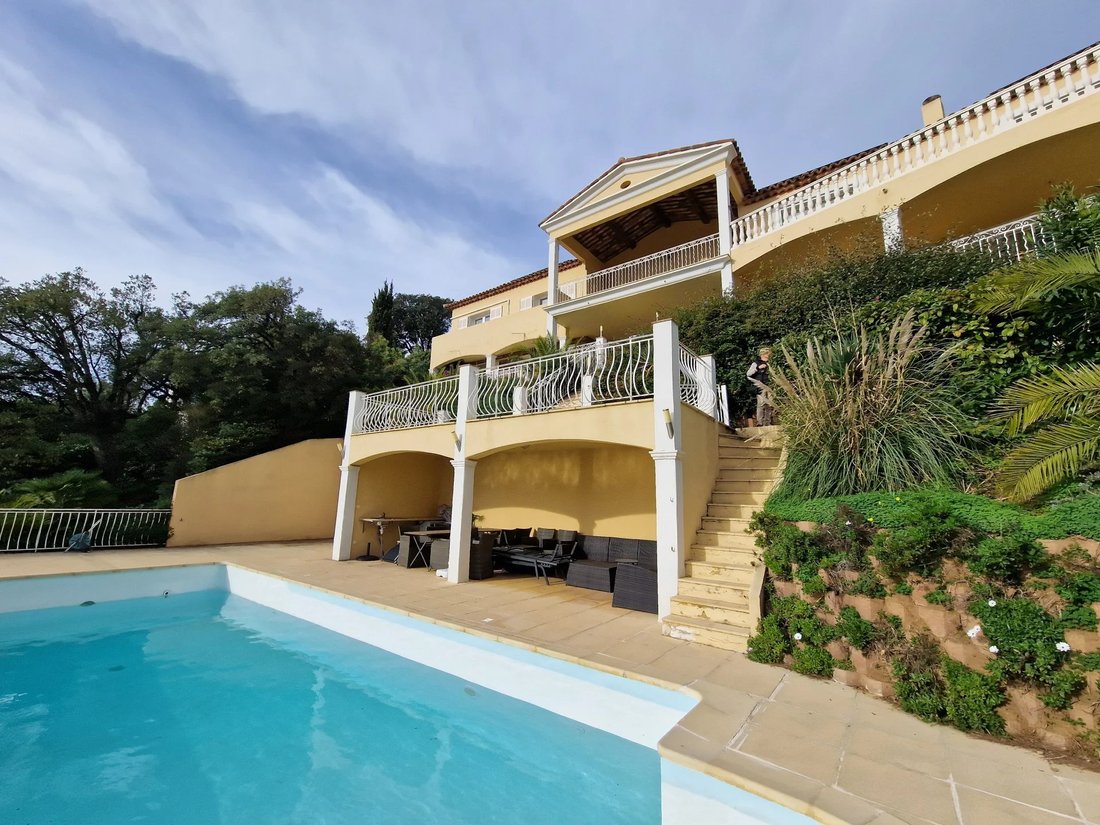 Villa in Les Issambres, Roquebrune-sur-Argens, France 4 - 13638664