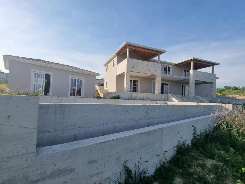 Villa in Vizinada, Istria County, Croatia 2 - 12229413