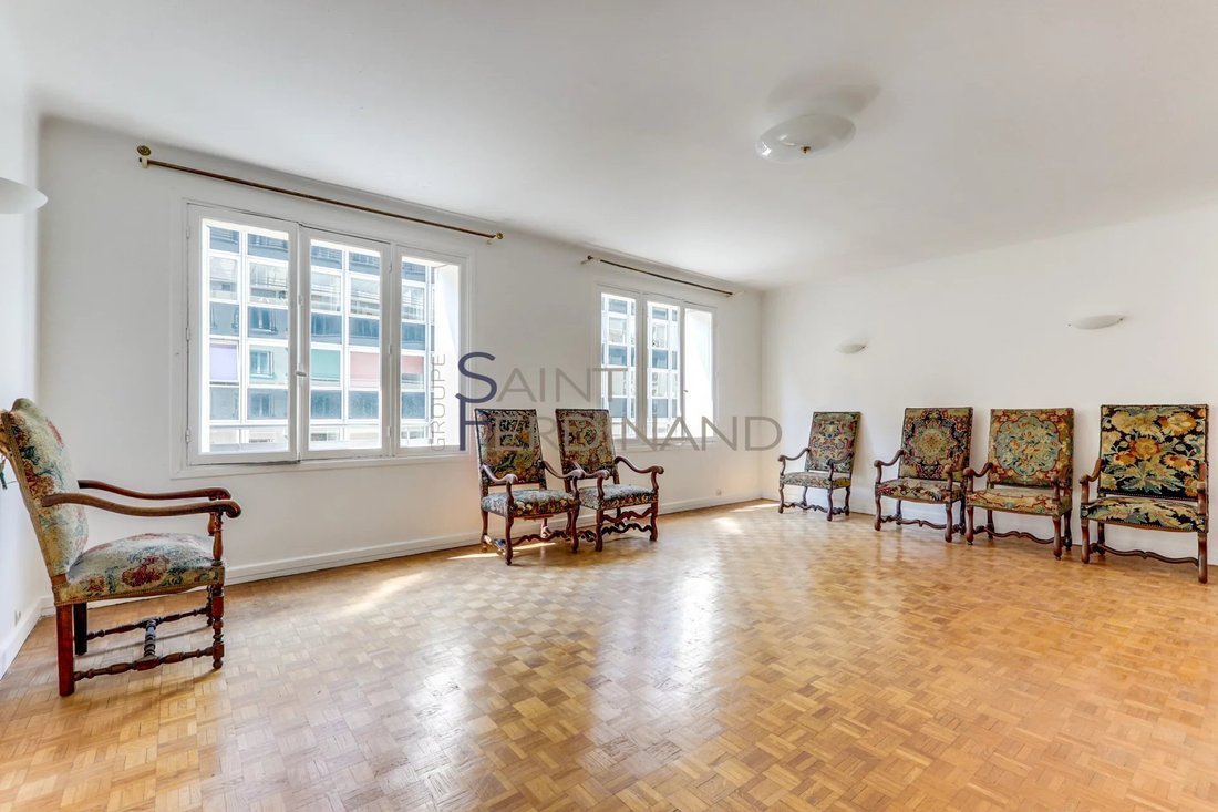 Apartment in Invalides, Paris 7e Arrondissement, Paris 2 - 12940057