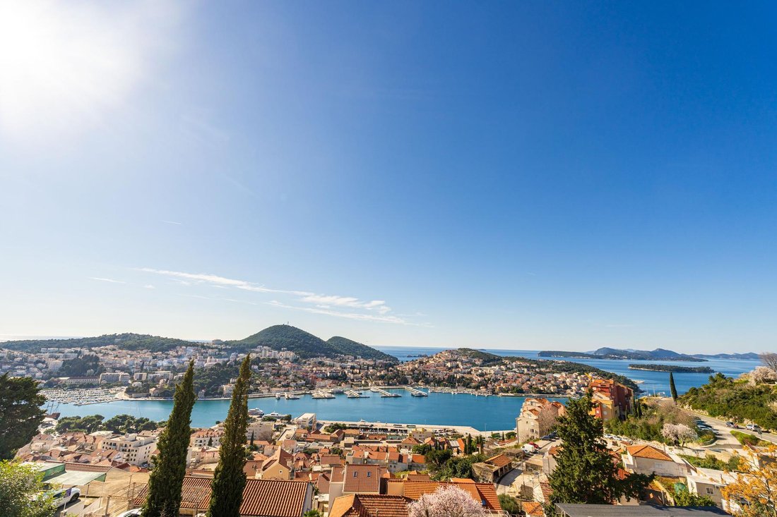 Apartment in Komolac, Dubrovnik-Neretva County, Croatia 3 - 15192612