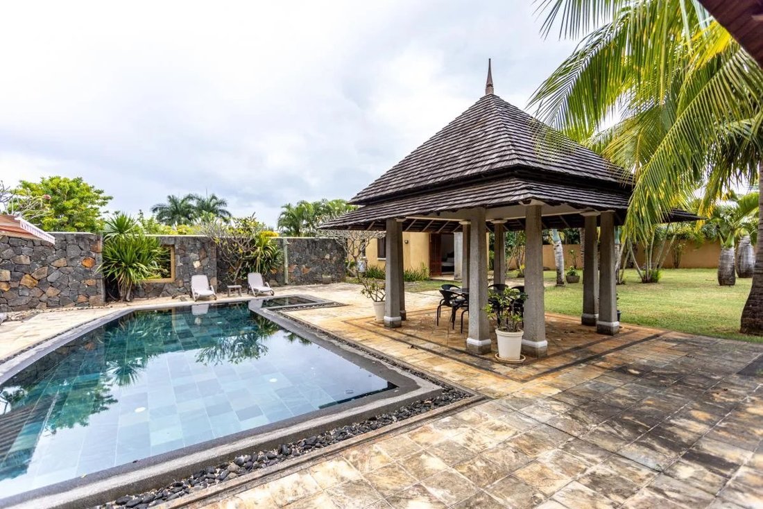 Villa in Tamarin, Rivière Noire District, Mauritius 3 - 14425379