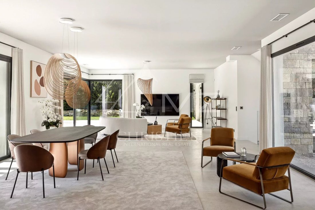 Villa in Mougins, Provence-Alpes-Côte d'Azur, France 4 - 14483956