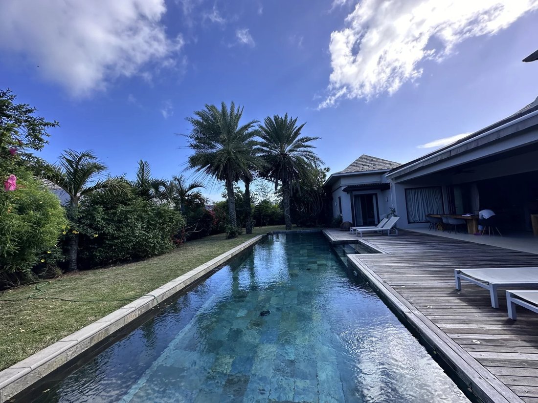 Villa in Grand Baie, Rivière du Rempart District, Mauritius 2 - 14414149