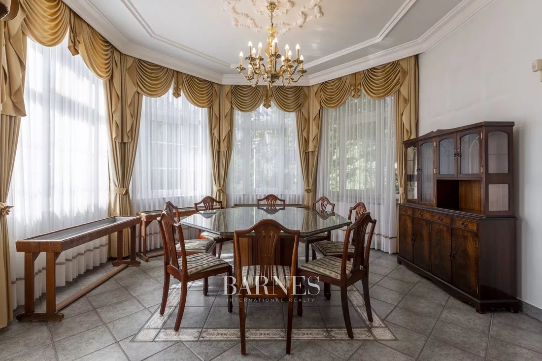 Villa in Budapest, Hungary 5 - 12267261