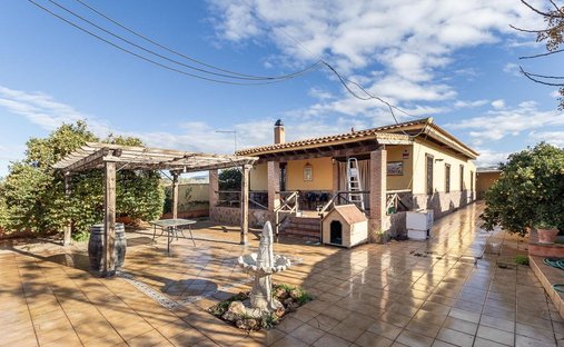 Villa a La Zubia, Andalusia, Spagna 1