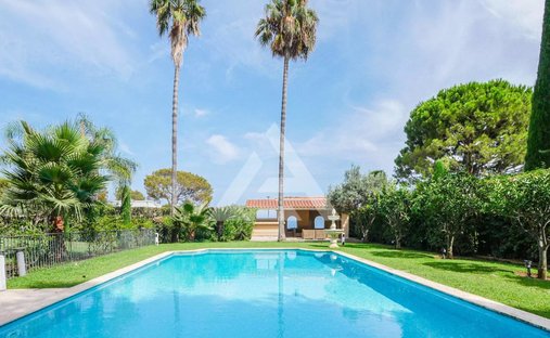 Villa in Saint-Jean-Cap-Ferrat, Provence-Alpes-Côte d'Azur, France 1