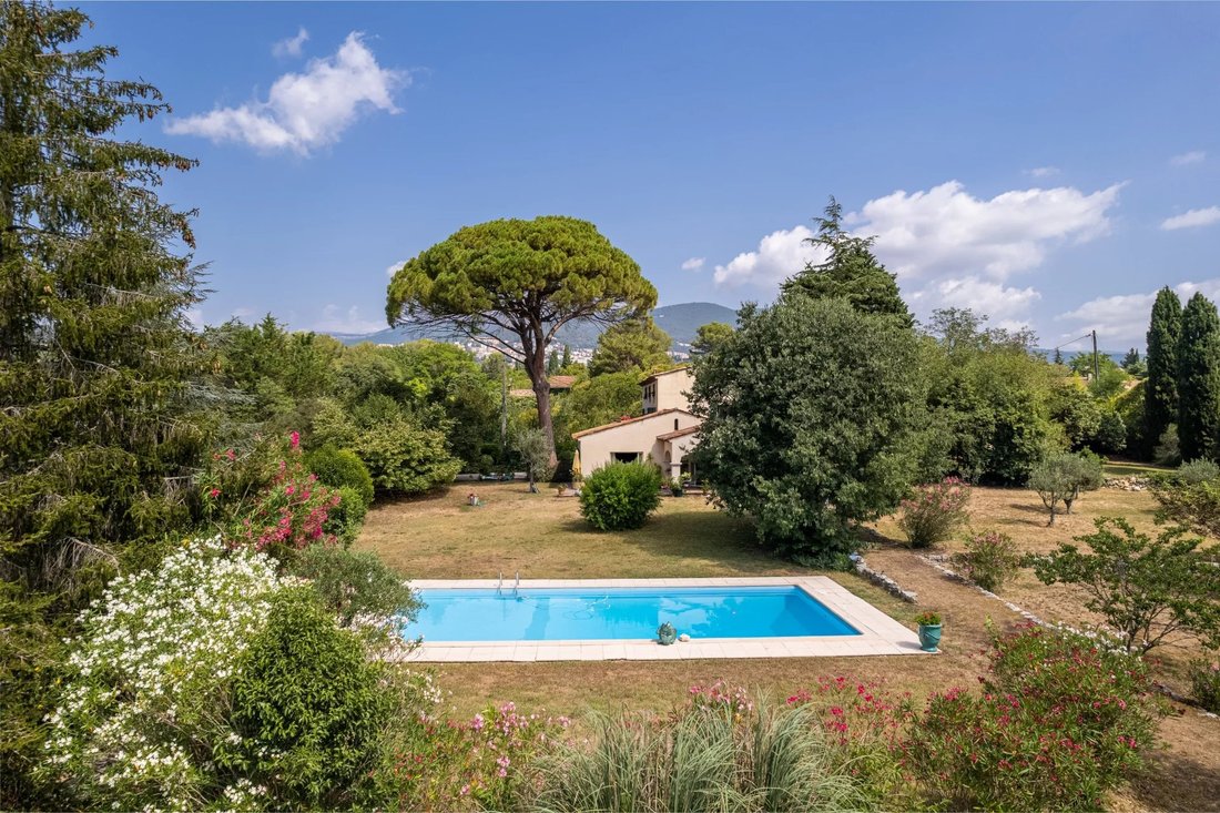 House in Grasse, Provence-Alpes-Côte d'Azur, France 1 - 12723358
