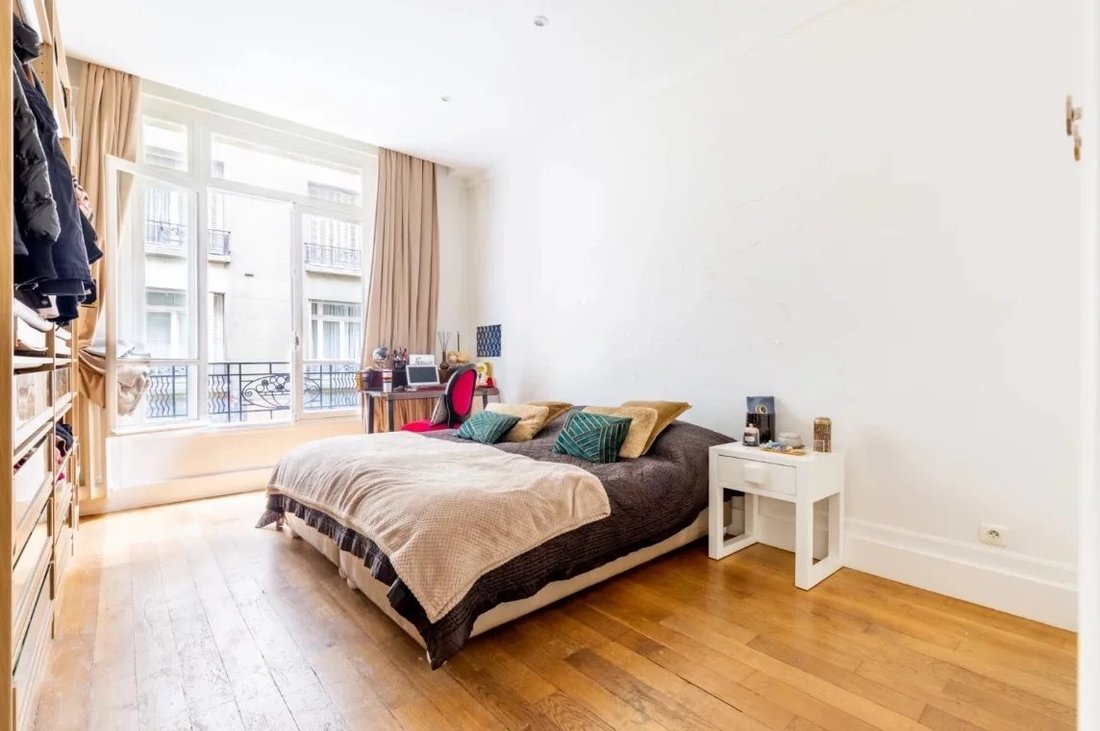 Apartment in Porte Dauphine, Paris 16e Arrondissement, Paris 5 - 13630847