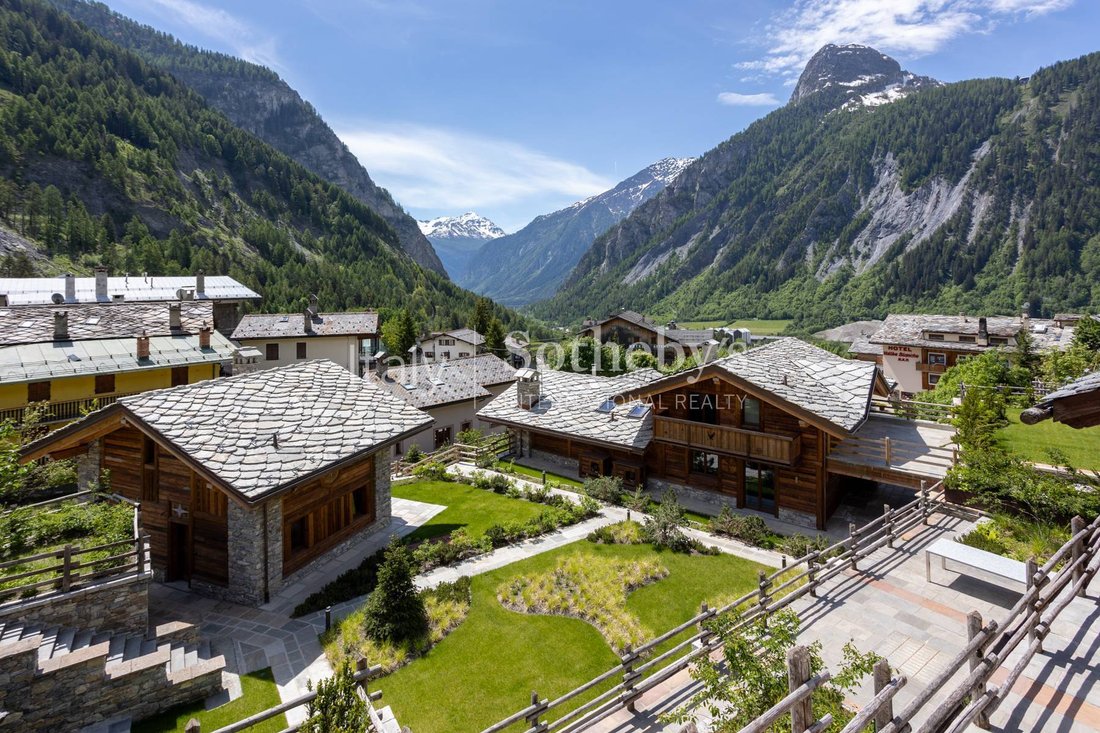 House in Courmayeur, Aosta, Italy 5 - 14392202