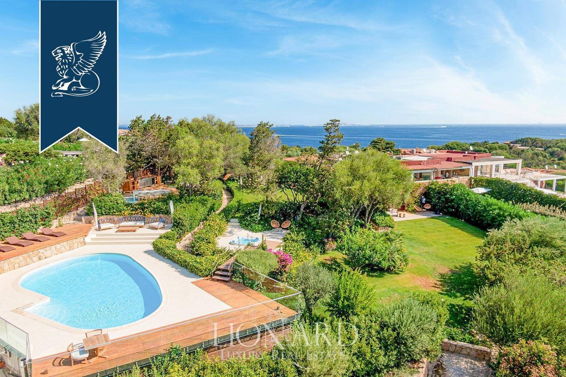 Villa in Italy 2 - 13976432