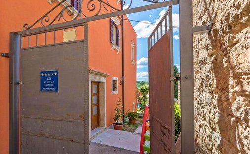 Villa in Oprtalj, Istria County, Croatia 1