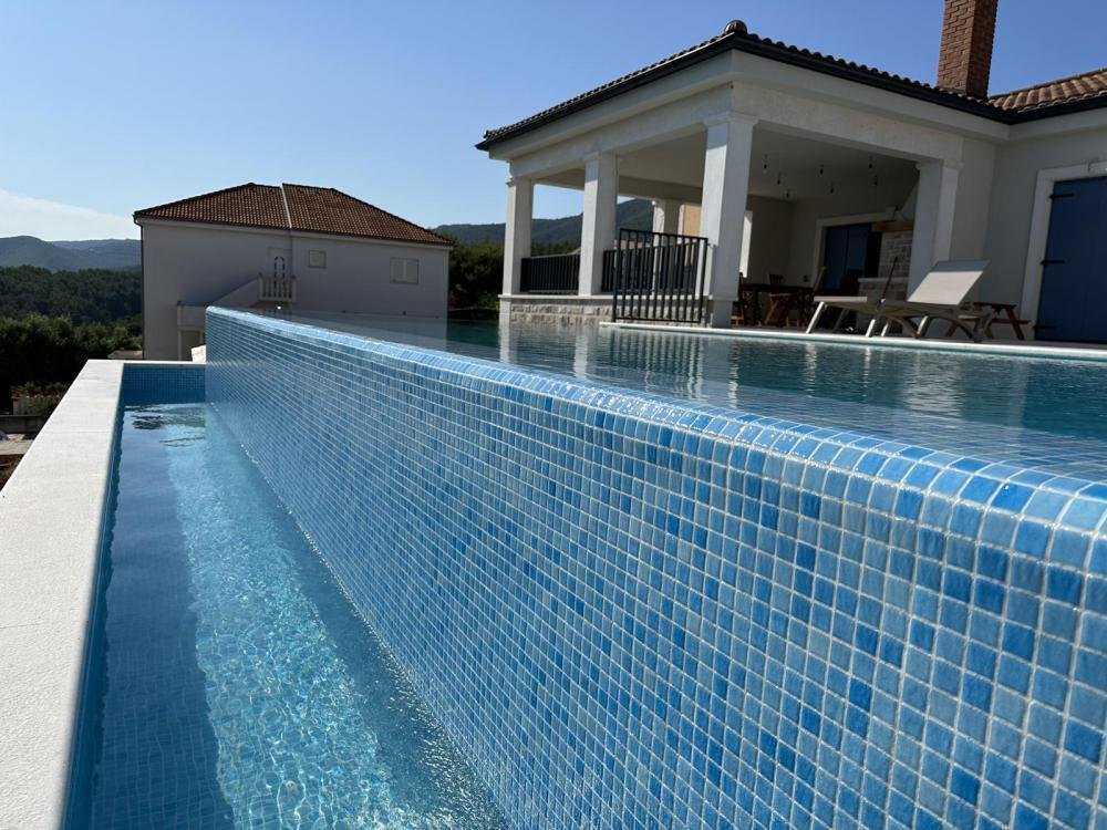 Villa in Jelsa, Split-Dalmatia County, Croatia 2 - 14046736
