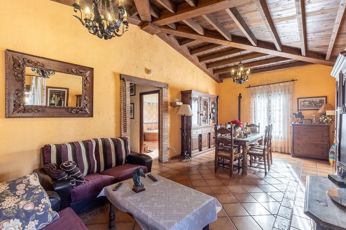 Villa in La Zubia, Andalusia, Spain 5 - 15194655