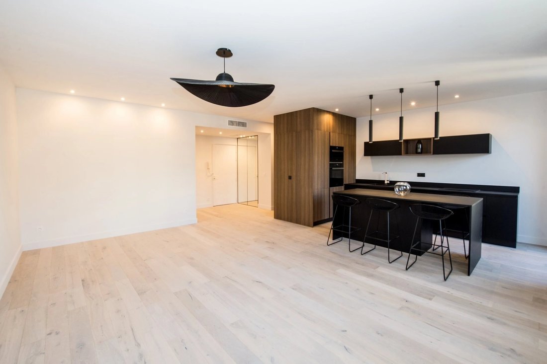 Apartment in Liberation, Nice, France 4 - 11672230