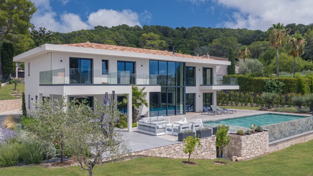House in Mougins, Provence-Alpes-Côte d'Azur, France 1 - 14773848