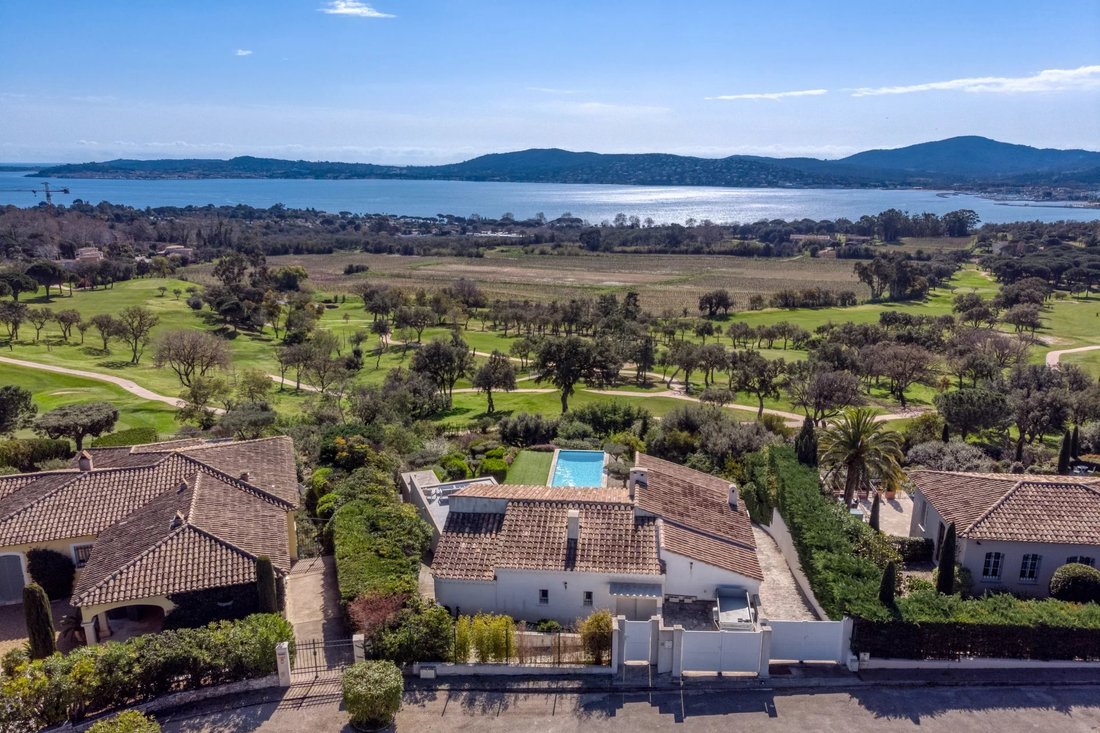 Villa in Grimaud, Provence-Alpes-Côte d'Azur, France 3 - 13990147