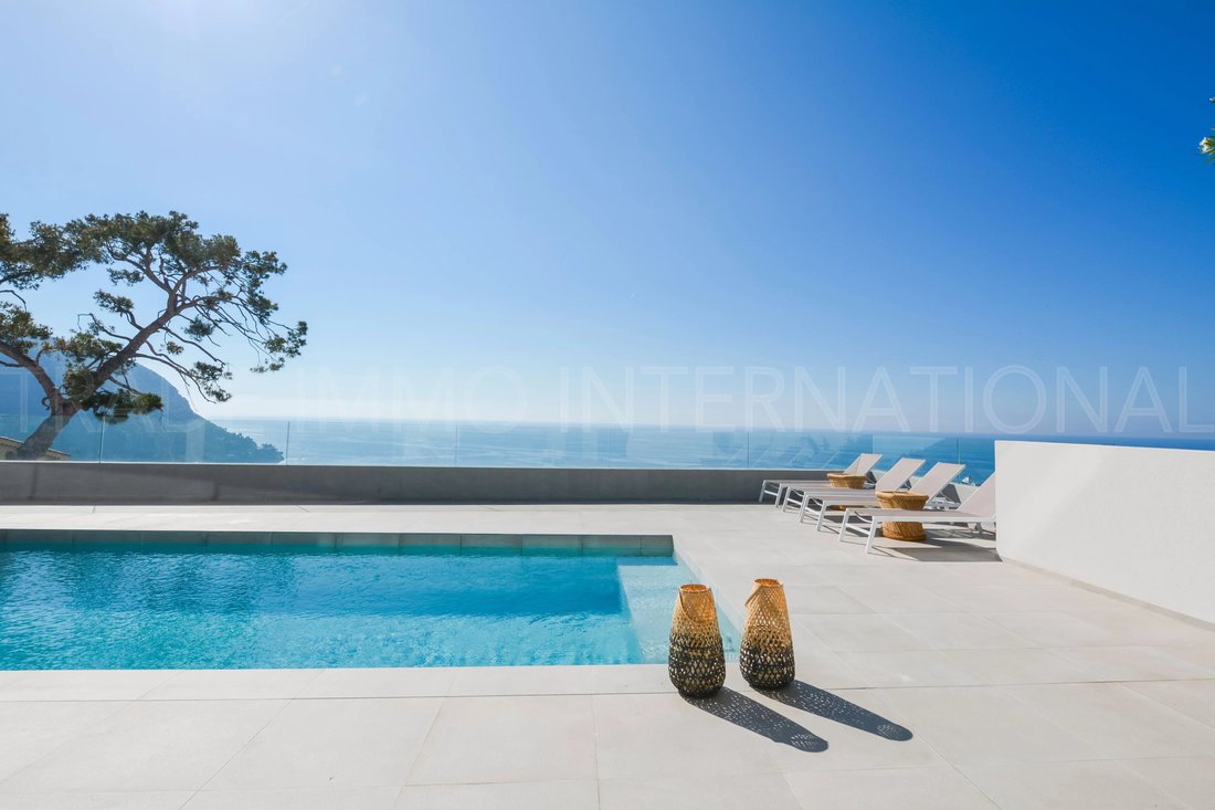Villa in Èze, Provence-Alpes-Côte d'Azur, France 1 - 12607626