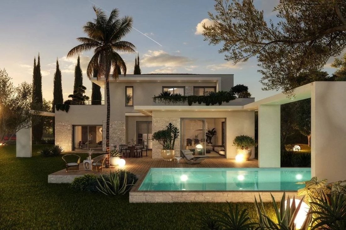 Villa in Mougins, Provence-Alpes-Côte d'Azur, France 1 - 14283092