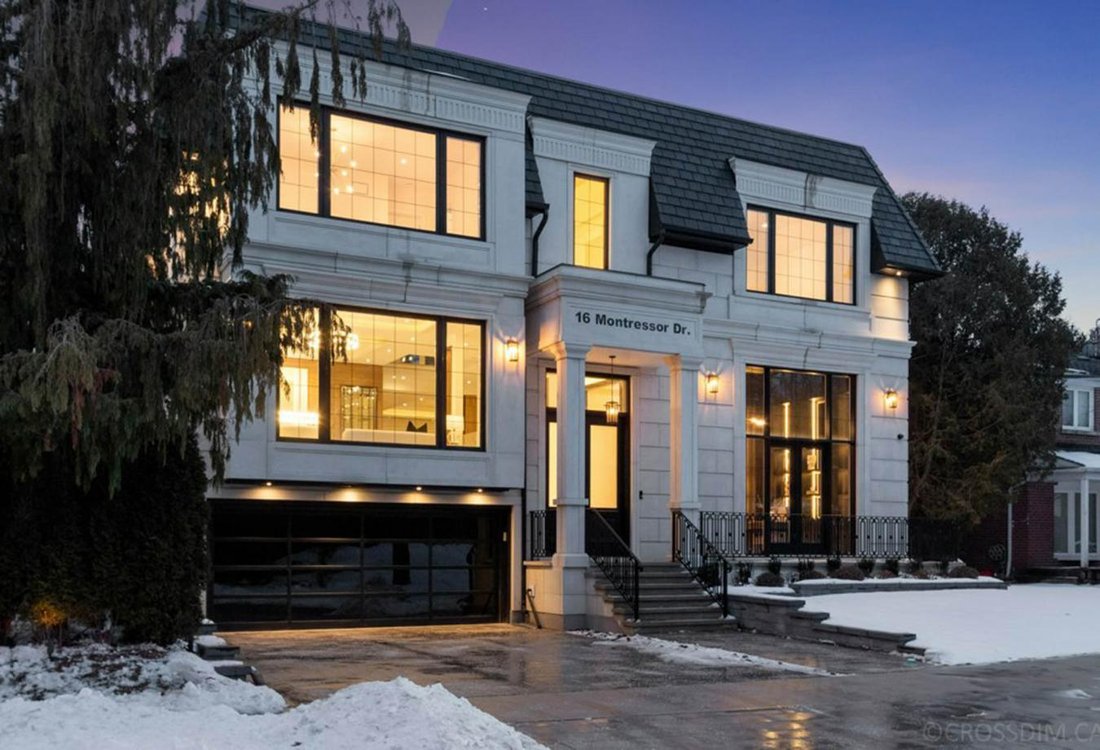 House in Toronto, Ontario, Canada 1 - 15190192