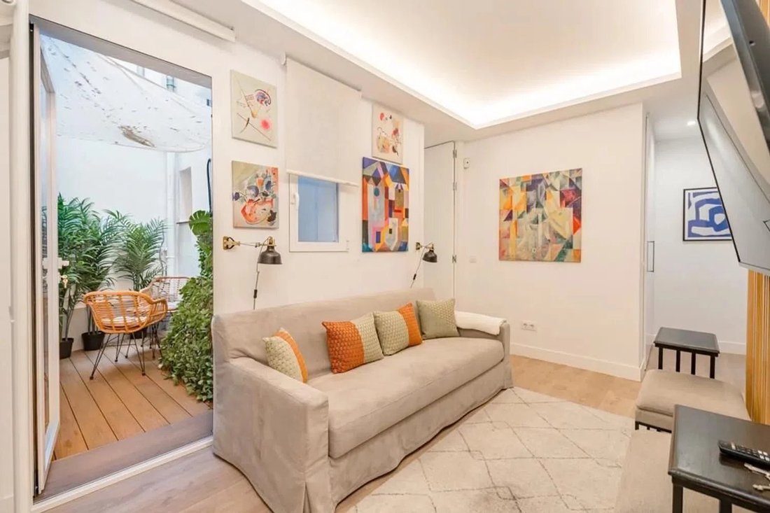 Apartment in Centro, Madrid, Spain 2 - 14683324