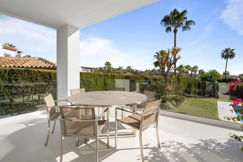 Villa in Elviria-Cabopino, Marbella, Spain 3 - 15189812