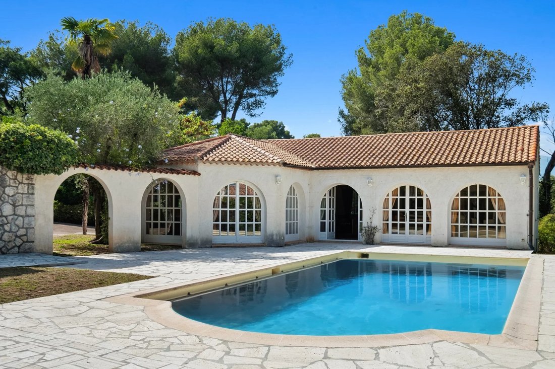 Villa in Bois Fleuri-Chevre d'Or-Saint Philippe, Biot, France 5 - 14750766