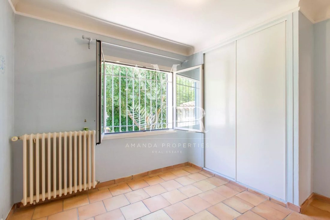 Villa in Saint-Paul-de-Vence, Provence-Alpes-Côte d'Azur, France 5 - 12991649