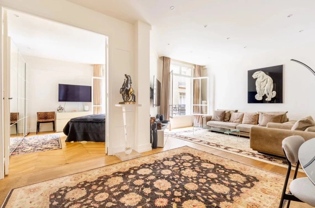 Apartment in Porte Dauphine, Paris 16e Arrondissement, Paris 2 - 13630847