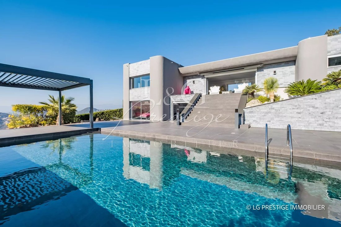 Villa in Les Termes, Mandelieu-la-Napoule, Frankreich 1 - 12562365