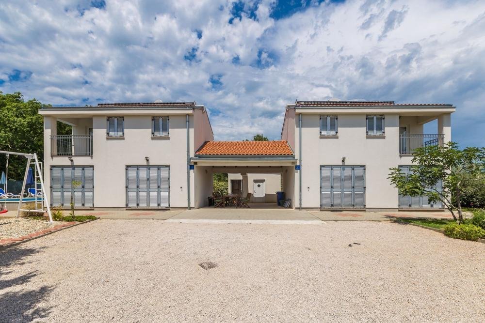 Villa in Barusici, Primorje-Gorski Kotar County, Croatia 2 - 12260637