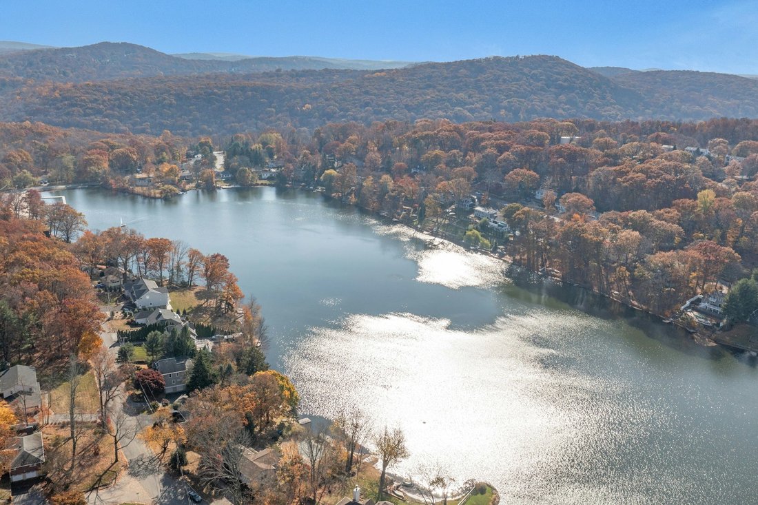 House in West Milford, New Jersey, United States 4 - 15187635