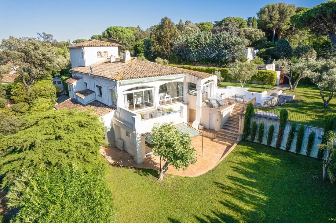 Villa in Nartelle-Noyer-Bellevue-bd des Sardinaux, Sainte-Maxime, France 5 - 14693219