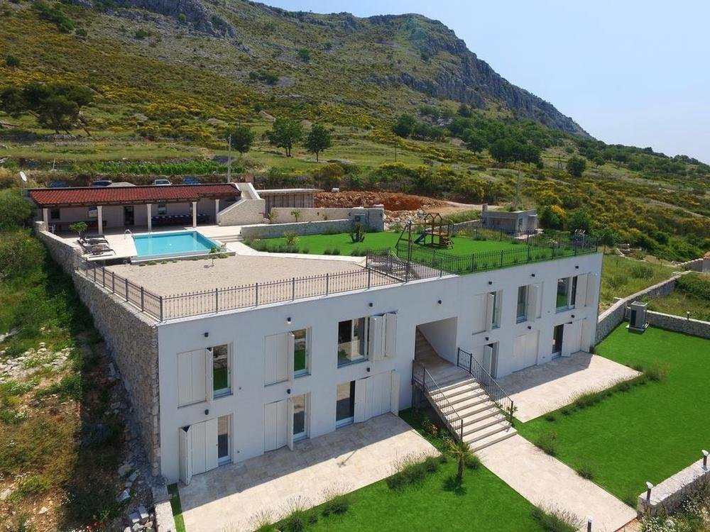 Villa in Grljevac, Split-Dalmatia County, Croatia 2 - 10887082