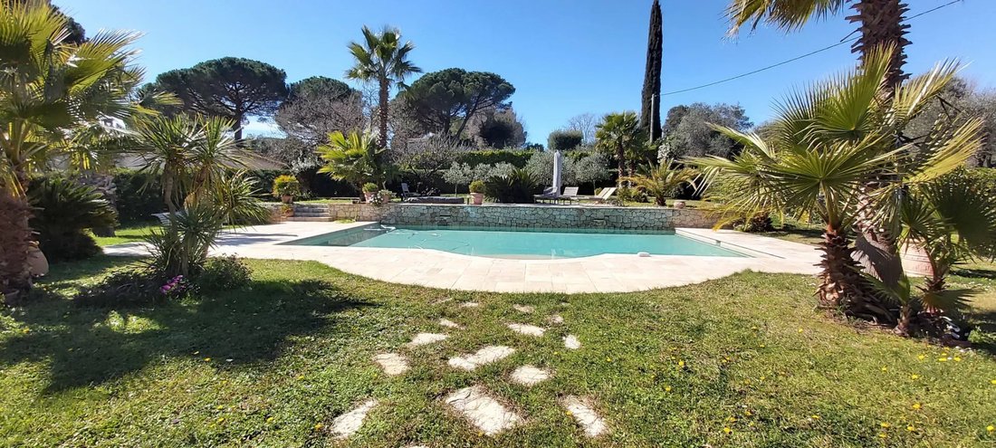 Villa in Valbonne, Provence-Alpes-Côte d'Azur, France 3 - 14531086