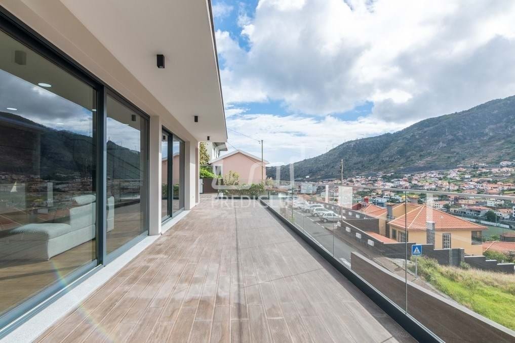 Villa in Machico, Autonome Region Madeira, Portugal 2 - 15178300